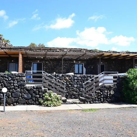 Dammusi Qawsara Holiday home